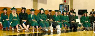 u45/wingspar/medium/29607648.graduation32_7931.jpg