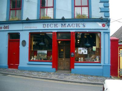 Dick Mack's pub