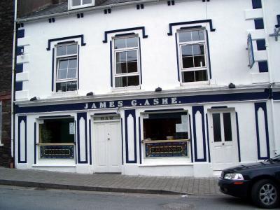 many Pubs in Dingle