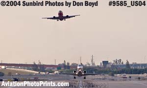Delta Connection (Chautauqua Airlines) EMB-135 and Southwest Airlines B737 go-around sequence #5 - aviation stock photo #9585