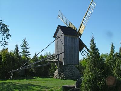 017 a windmill on our journey back.jpg