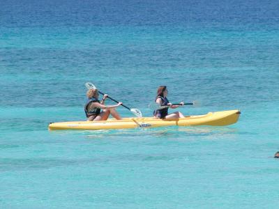 Karyn & Carolyn Kayaking at Sapphire 1