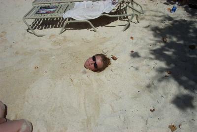 u46/bccgbob/medium/29821814.KarynintheSand.jpg
