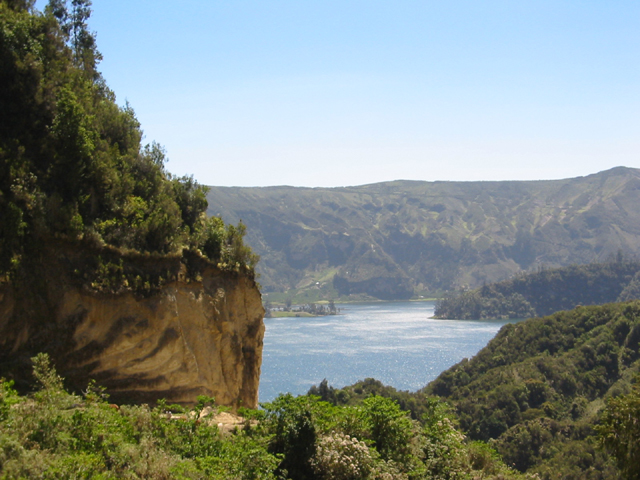closer yet... lake Wenchi