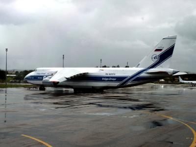 Volga-Dniepr Antonov 124 at Dar es Salaam