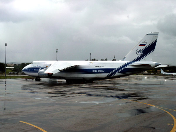 Volga-Dniepr Antonov 124 at Dar es Salaam
