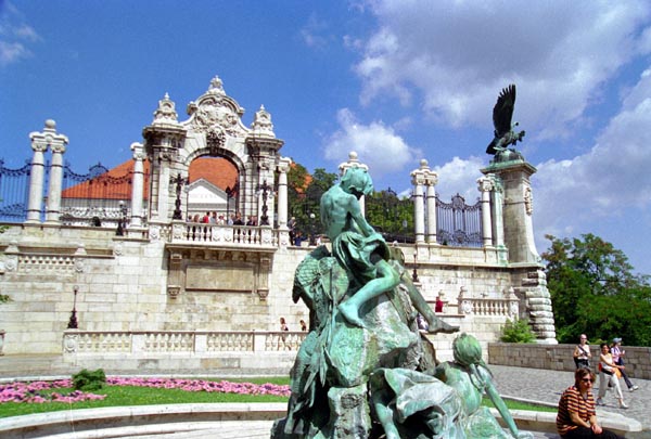 Matthias Fountain, 1904, Buda Castle