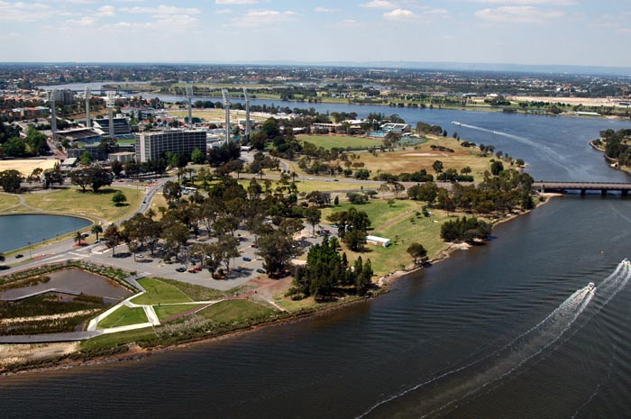 Langley Park, Perth