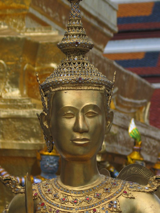 Buddha meditating