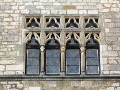 Montpazier: gothic windows