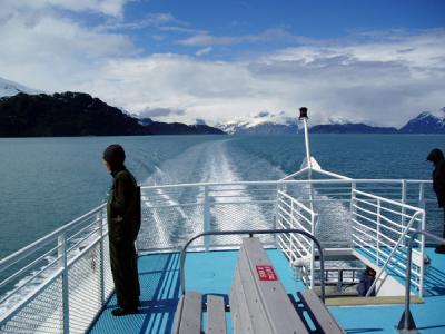 boat trip into glacier bay