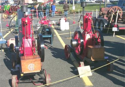 IHC Famous upright engines