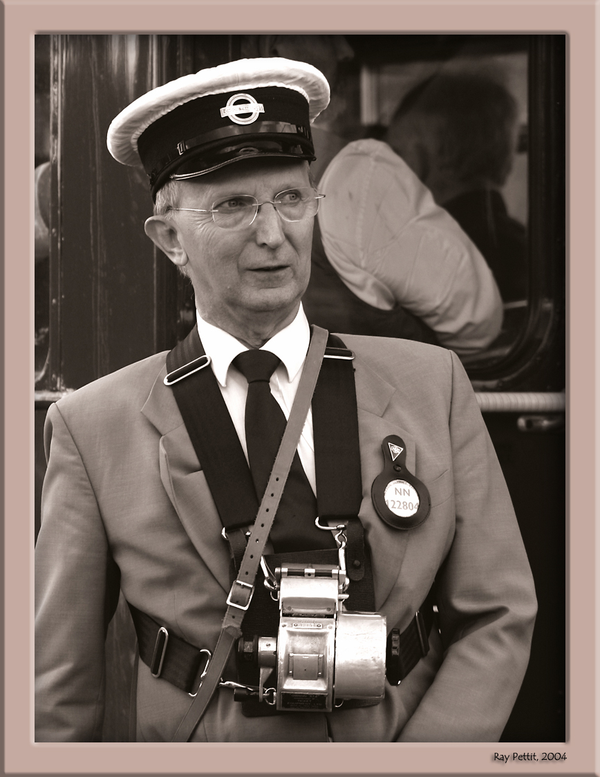 May 30 2004:<br> On the Buses