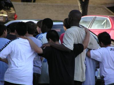 Fans by the Busload on Bowie Street