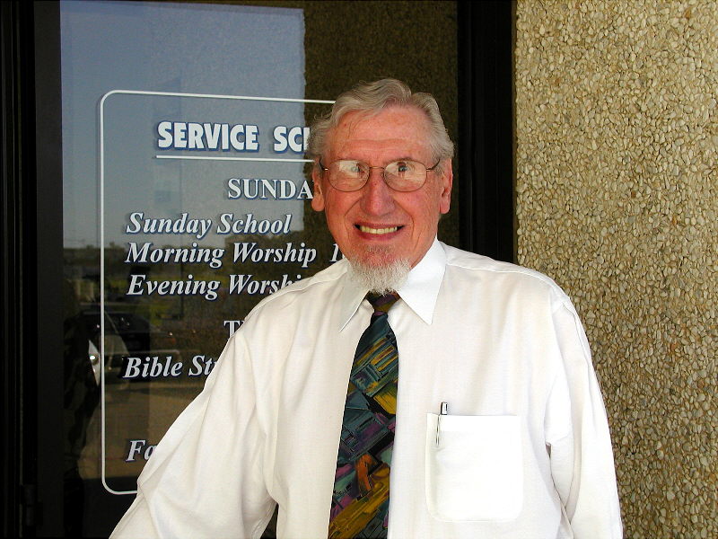 Pastor Des - Senior Pastor 2003