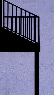 u46/cslr_challenge/medium/33904837.2003MarksStaircaseShadow800x600.jpg
