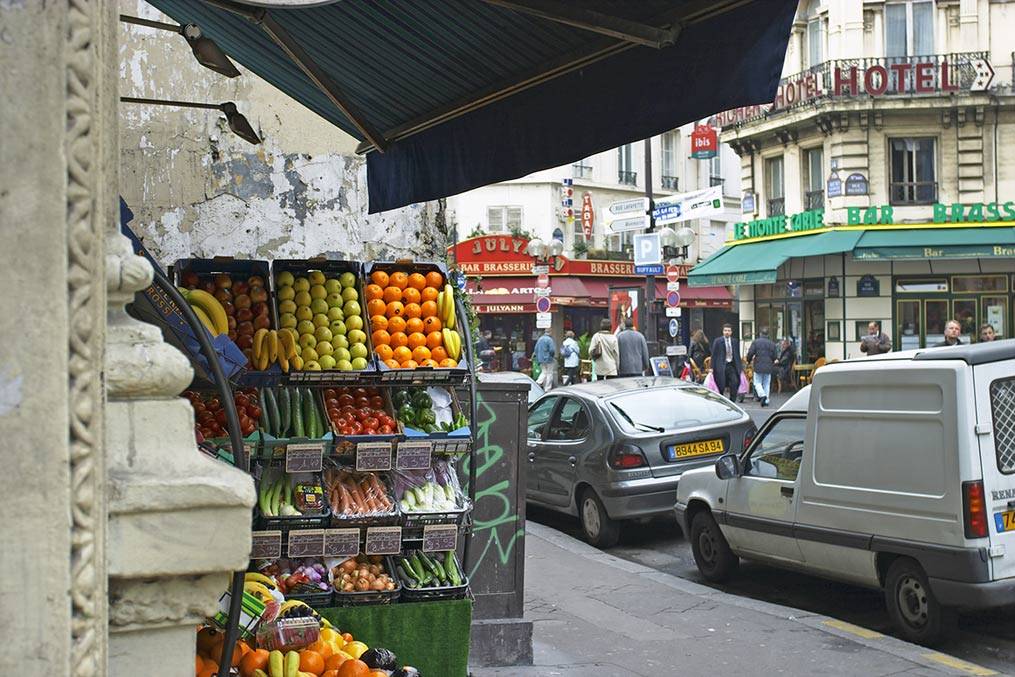 <b>Parisian Shop</b><BR> <i>by Catherine Reymond</i>*