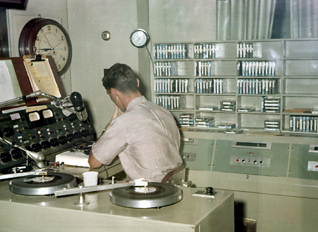 KICN Air Studio Through the Glass  -  Jock Not Identified