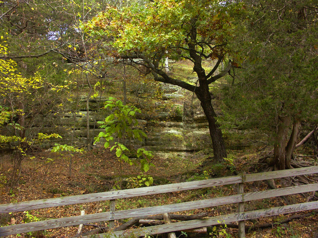 Part way up the Base of Starved Rock.jpg