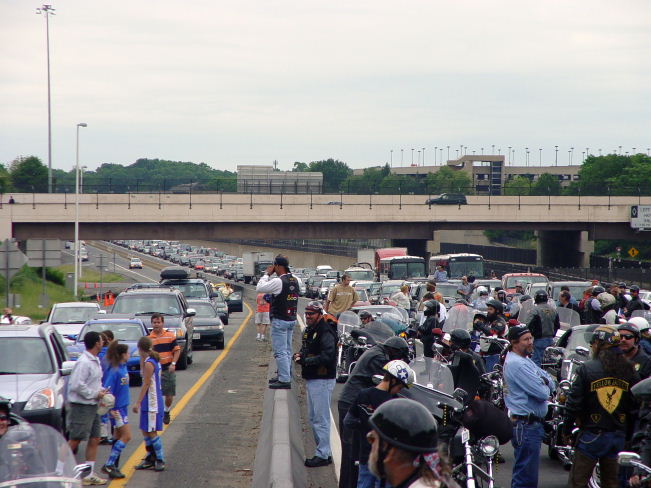 traffic stopped on rt.66 in Fairfax VA. waiting on about a thousand bikes to enter on ramp