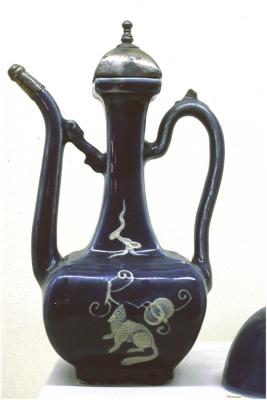 Porcelain flask with rodent