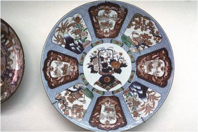 Porcelain plate