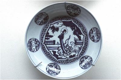 Porcelain with hare.