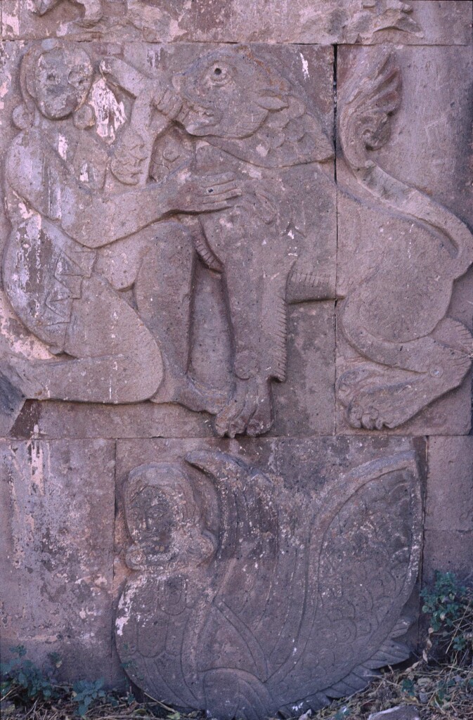 Akdamar 10