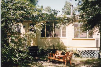 1996