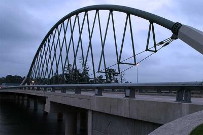 u46/edwalk74/medium/39946909.19th_thebridge_web.jpg