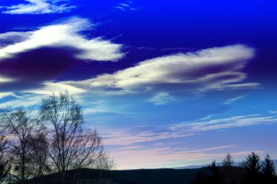 Winter_cloud_formations_grad.jpg