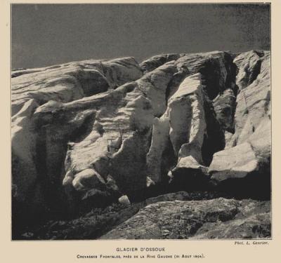 1904 : Crevasses frontales du glacier d'Ossoue