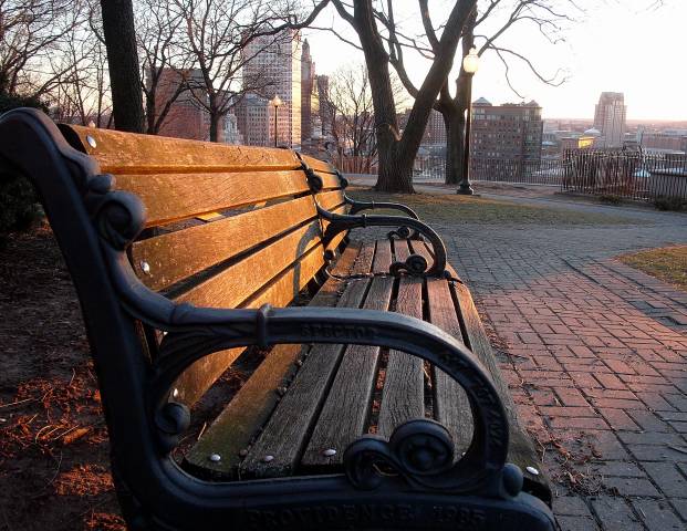 Park Bench Cogdon Park Feb 19 2005.jpg