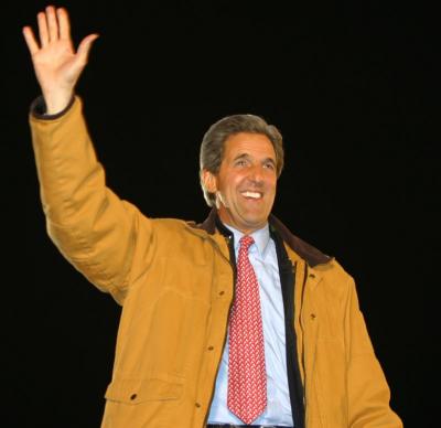 John Kerry waving Hello.jpg