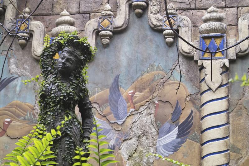 Tiger Temple Statue
