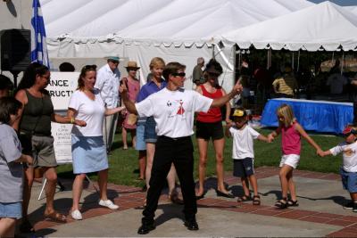 Greek Dance Lessons & Dancers