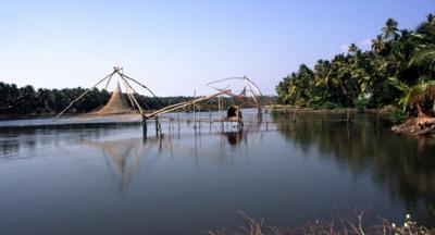 bwIN09_FishingNets.jpg