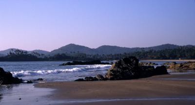 u46/lcarlsen/medium/39889504.nIN34_Coast_Gokarna.jpg