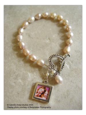 Pink-pearl-bracelet.jpg