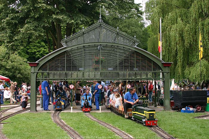 Turnhout - 30.5.2004 - Stadspark rommelmarkt en stadsparkfeesten