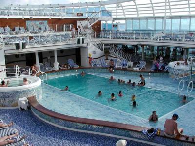 Calypso Pool and Reef midship on Deck 15.