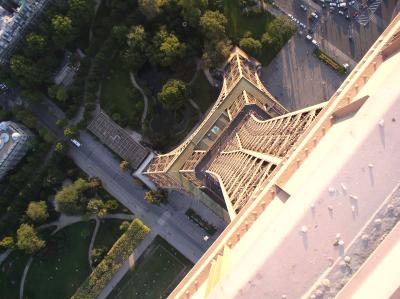 Eiffel Tower - straight down.jpg