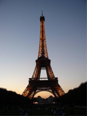 Eiffel Tower - night.jpg