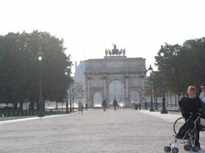 u46/madelin16/medium/33844916.LeLouvregardens1.jpg