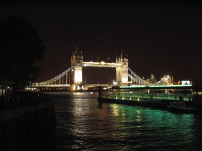 tower bridge night.jpg