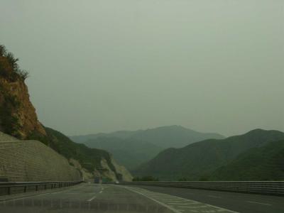 ˴룬