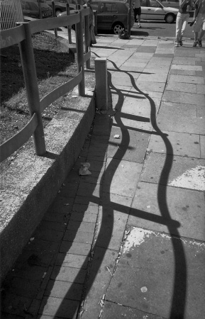 ealing01_j.jpg