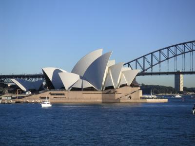 <<< Opera House and ...