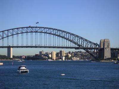 ... Sydney Harbour Bridge >>