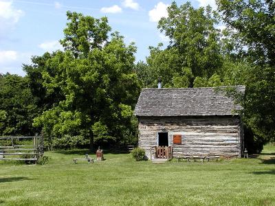 Old Colonial home.jpg(1725)